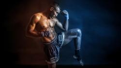 Thai boxer training